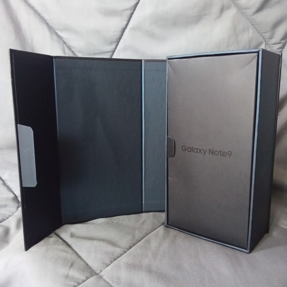 NO PHONE Samsung Galaxy Note 9 128 GB Box with Manual & Spare Parts 2018 - Picture 7 of 11